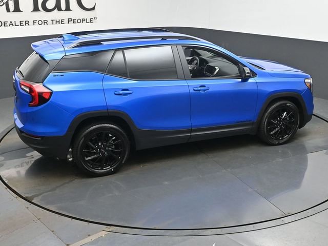 Used 2024 GMC Terrain SLE w/ Driver Convenience Package image 43