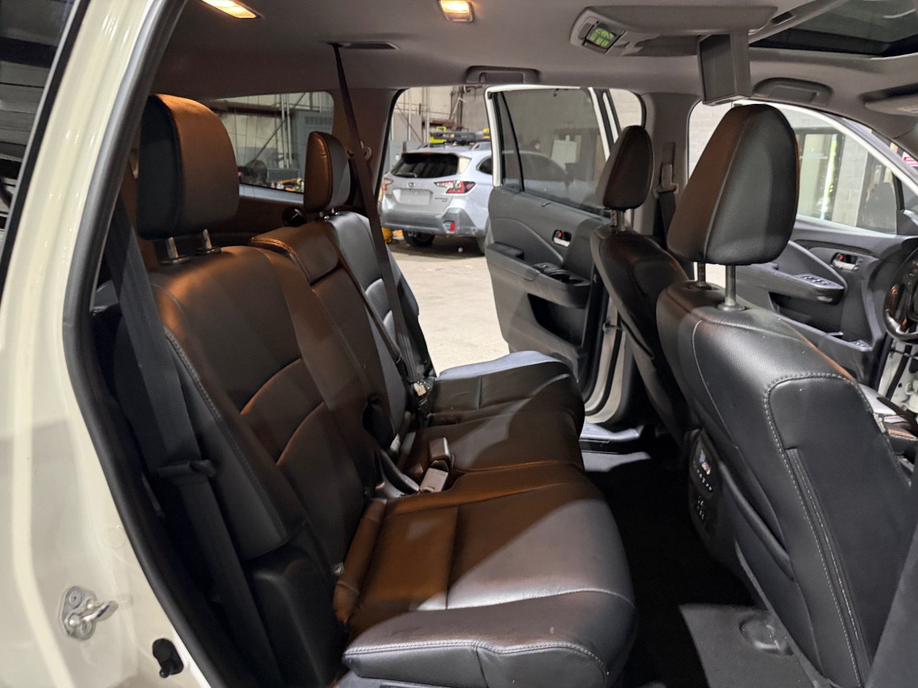 Used 2017 Honda Pilot Touring image 22