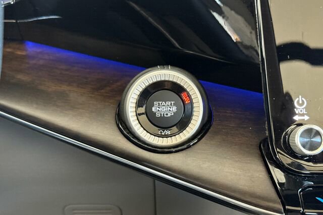 Used 2022 Jeep Grand Wagoneer Series II w/ Convenience Group III image 21