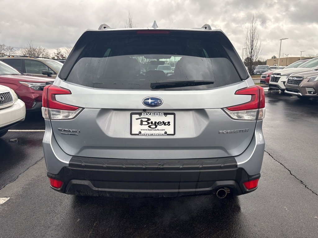 Used 2023 Subaru Forester Limited image 4