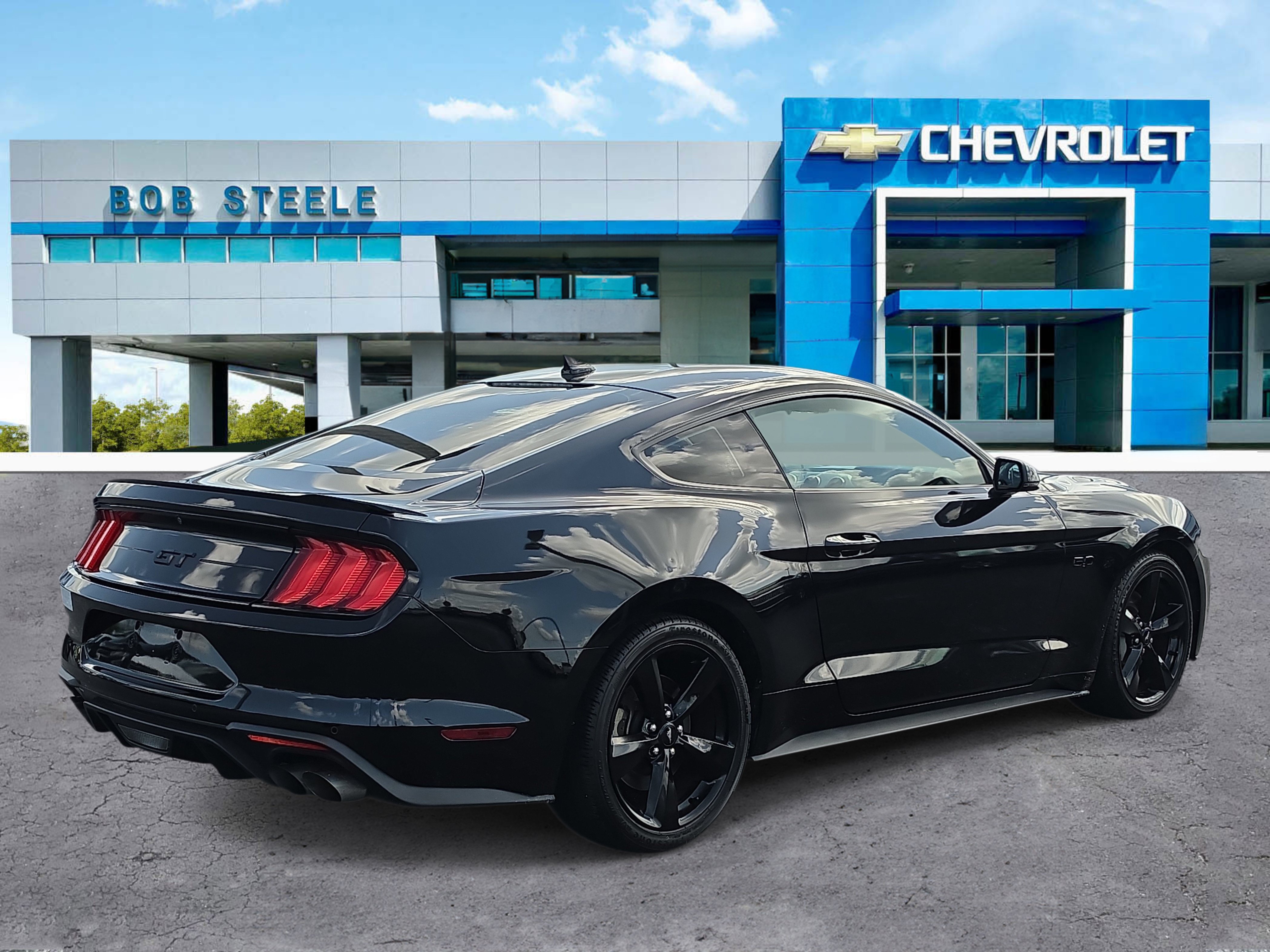 Used 2023 Ford Mustang GT Premium w/ Equipment Group 401A RWD image 4