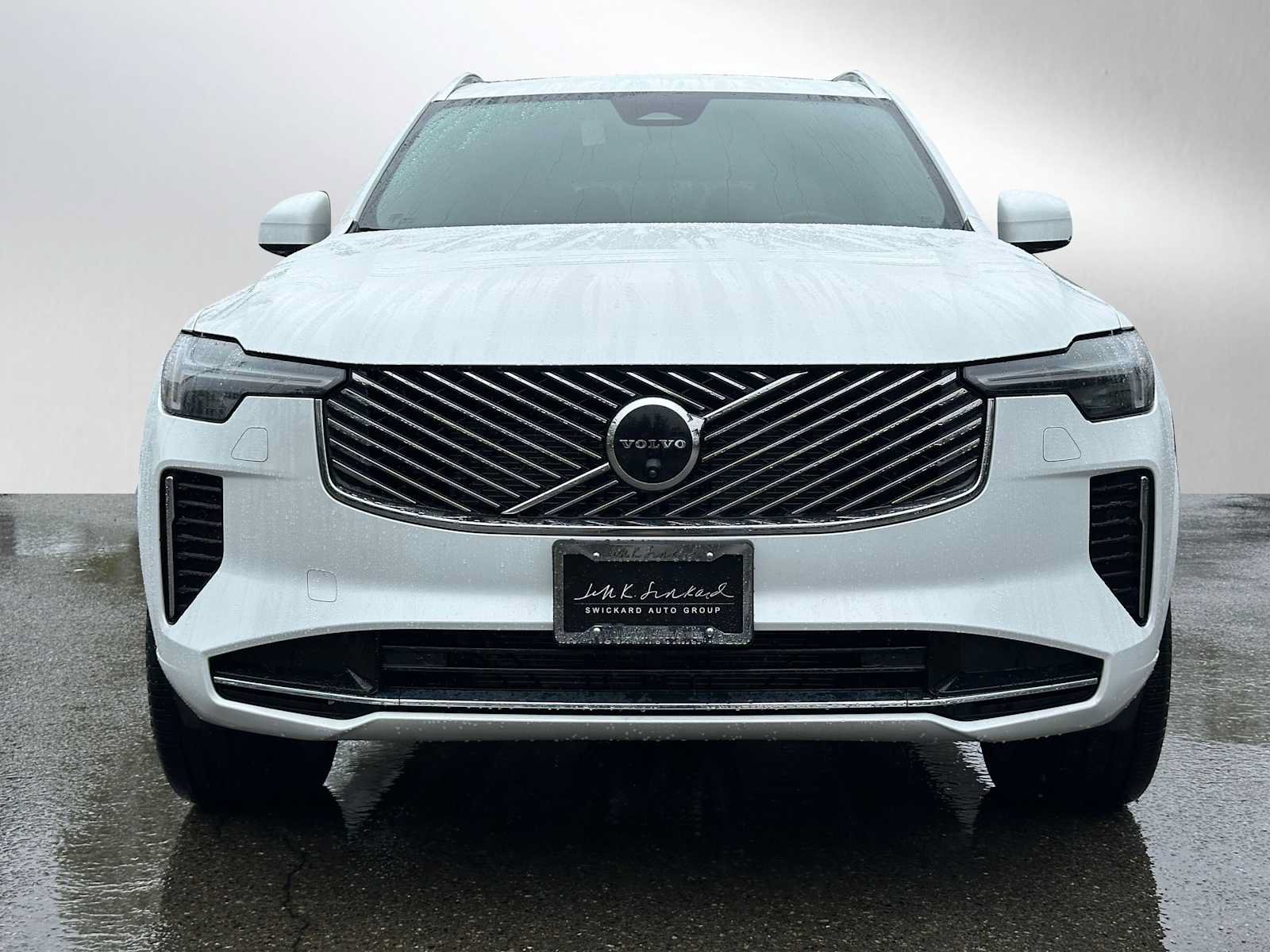 Used 2025 Volvo XC90 B6 Plus w/ Protection Package Premier AWD/4WD image 8