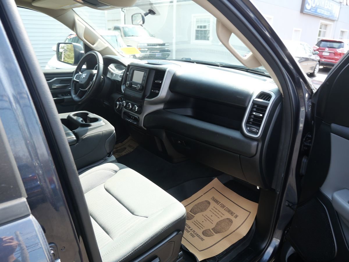 Used 2020 RAM 1500 Big Horn AWD/4WD image 25