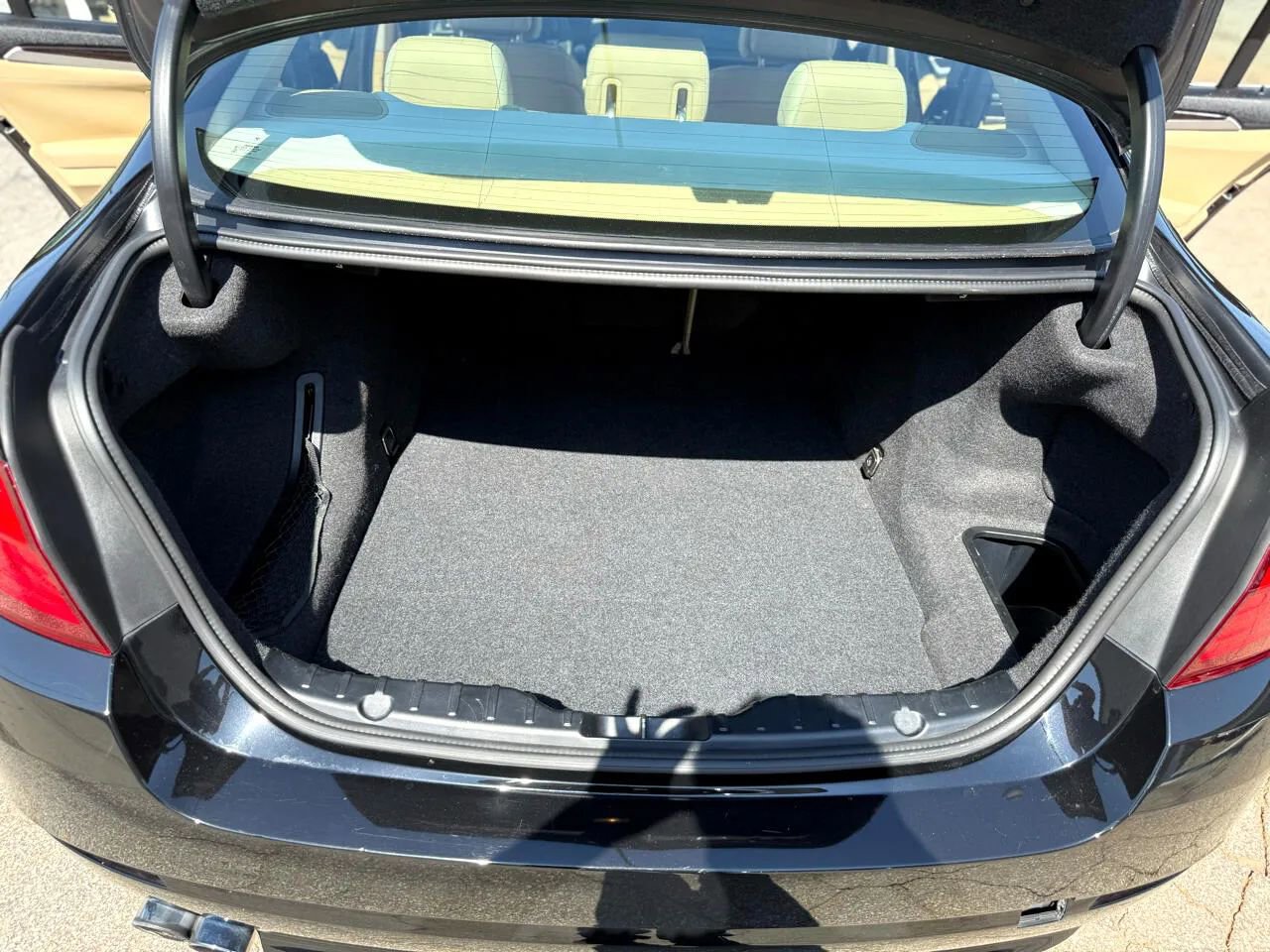 Used 2013 BMW 528i Sedan RWD image 35