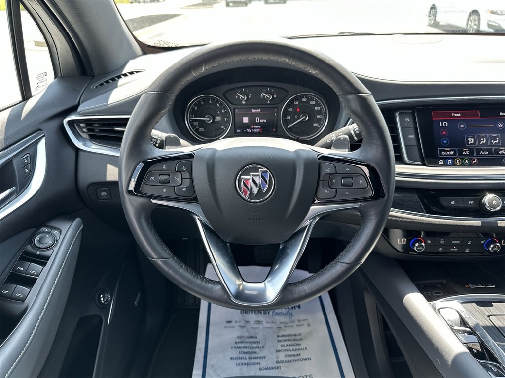 Used 2023 Buick Enclave Essence image 14
