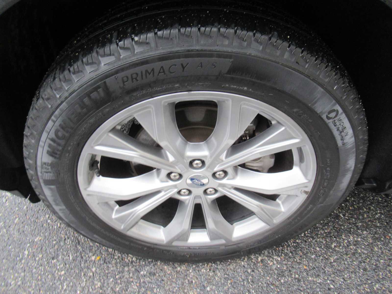 Used 2022 Ford Explorer XLT w/ Equipment Group 202A image 12