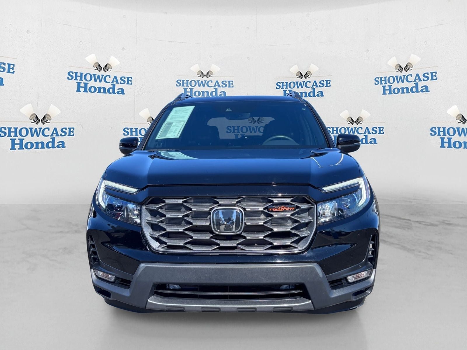 Certified 2025 Honda Passport TrailSport image 6