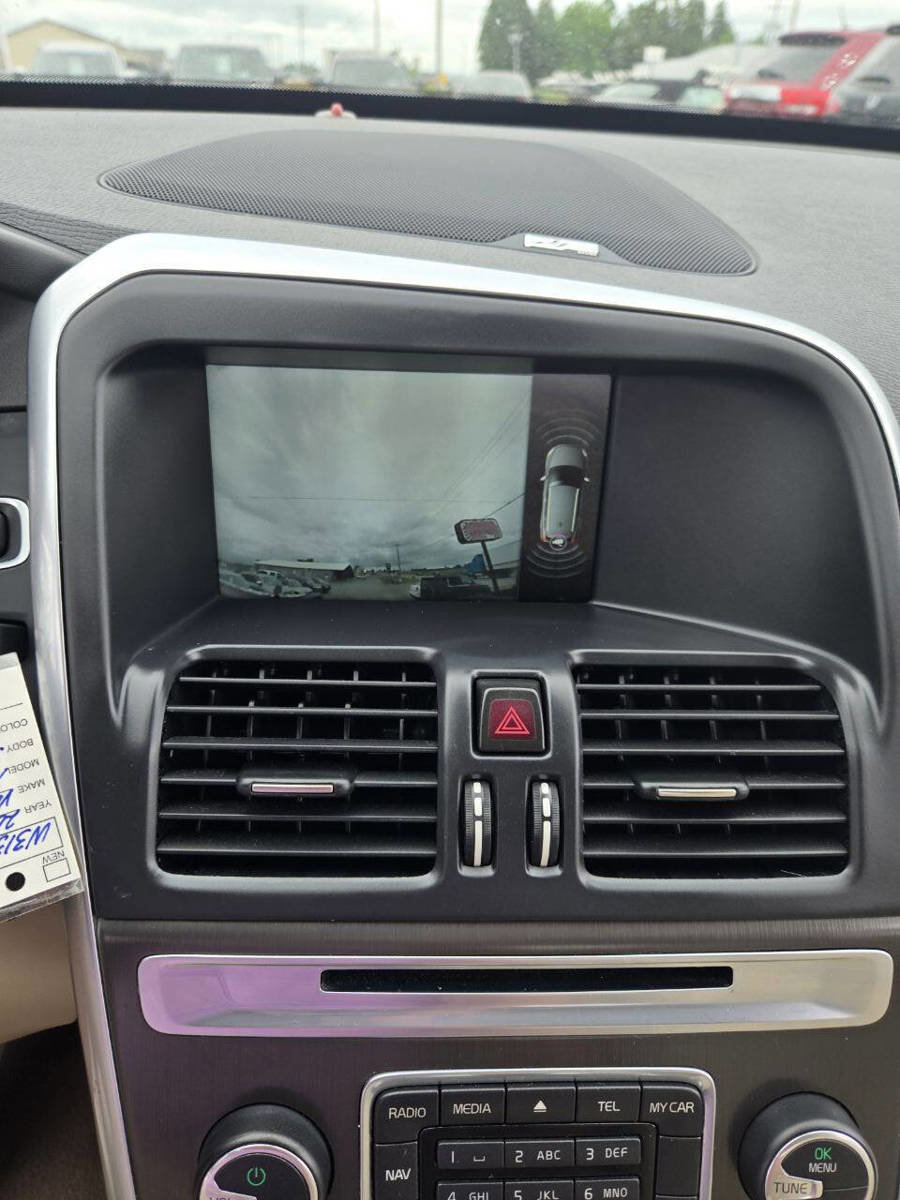 Used 2015 Volvo XC60 T6 Premier Plus image 24