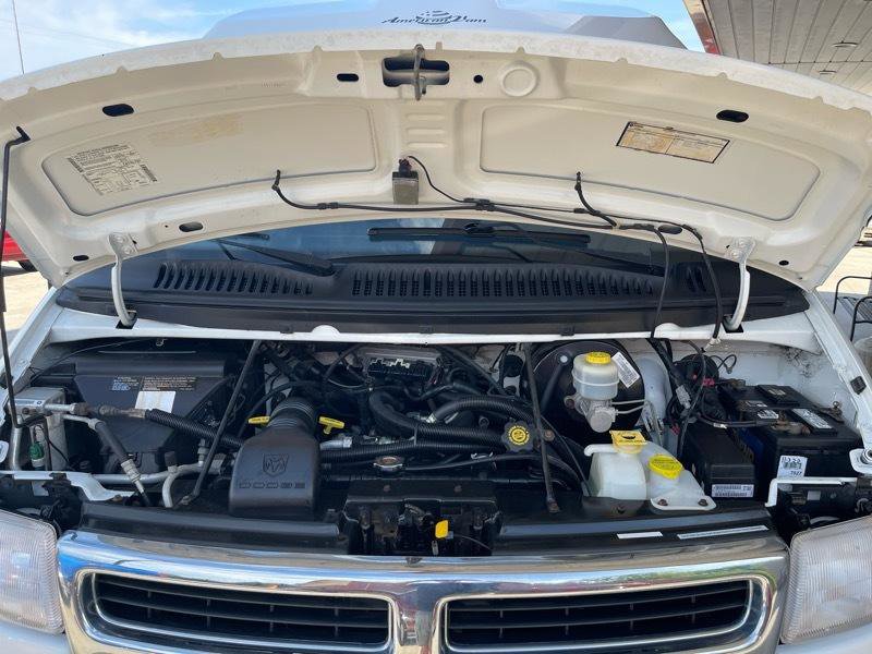 Used 2000 Dodge B1500 RWD image 64