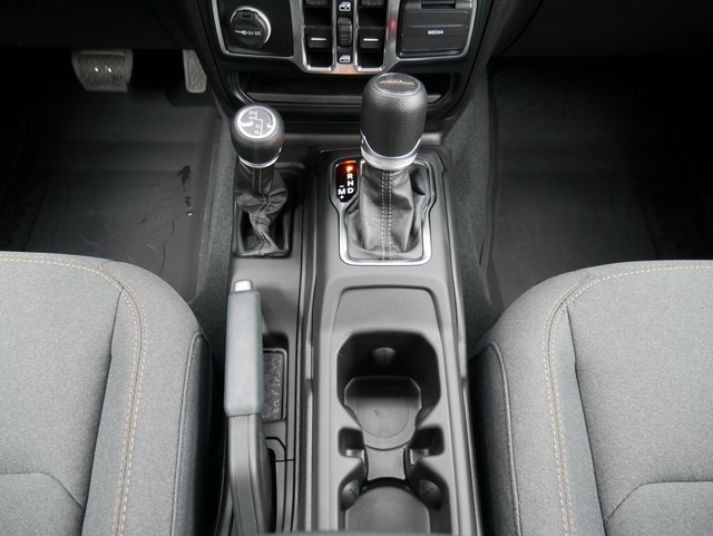 Used 2024 Jeep Gladiator Sport image 25