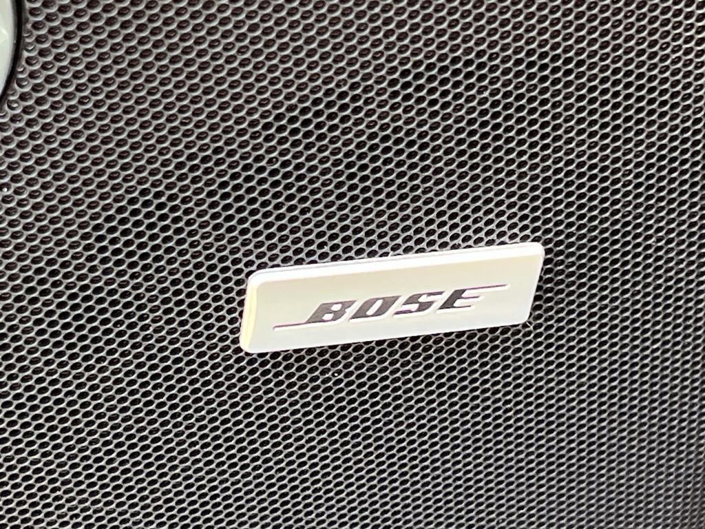 Used 2021 Chevrolet Tahoe Premier w/ Premium Package AWD/4WD image 15