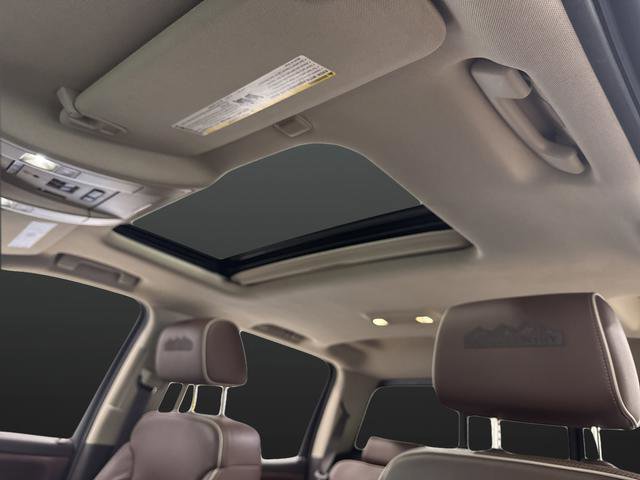 Used 2016 Chevrolet Silverado 1500 High Country w/ High Country Premium Package image 7