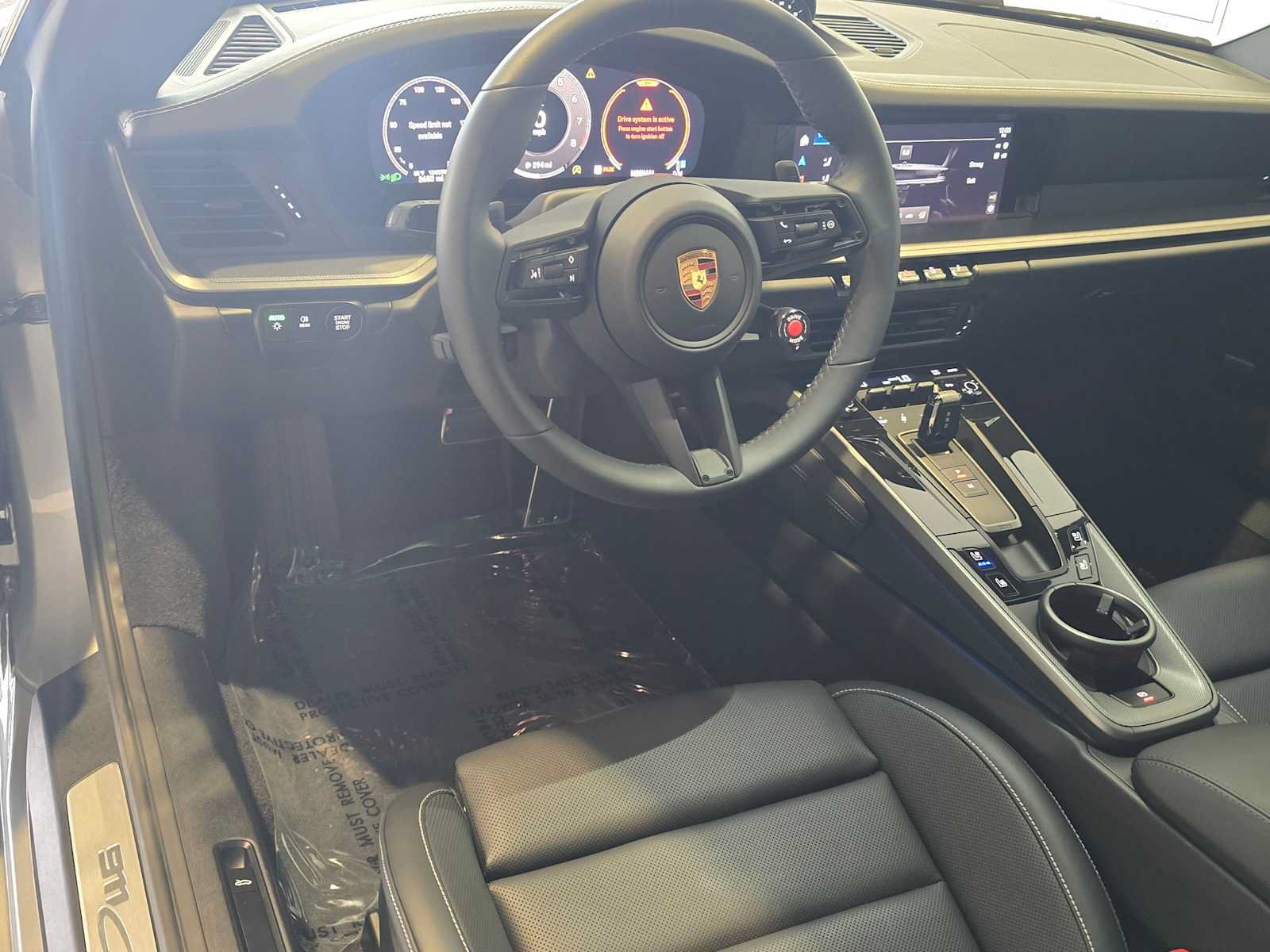 Used 2025 Porsche 911 Carrera S RWD image 4