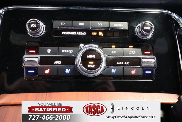 Certified 2020 Lincoln Navigator L Reserve w/ Equipment Group 208A Reserve AWD/4WD image 31