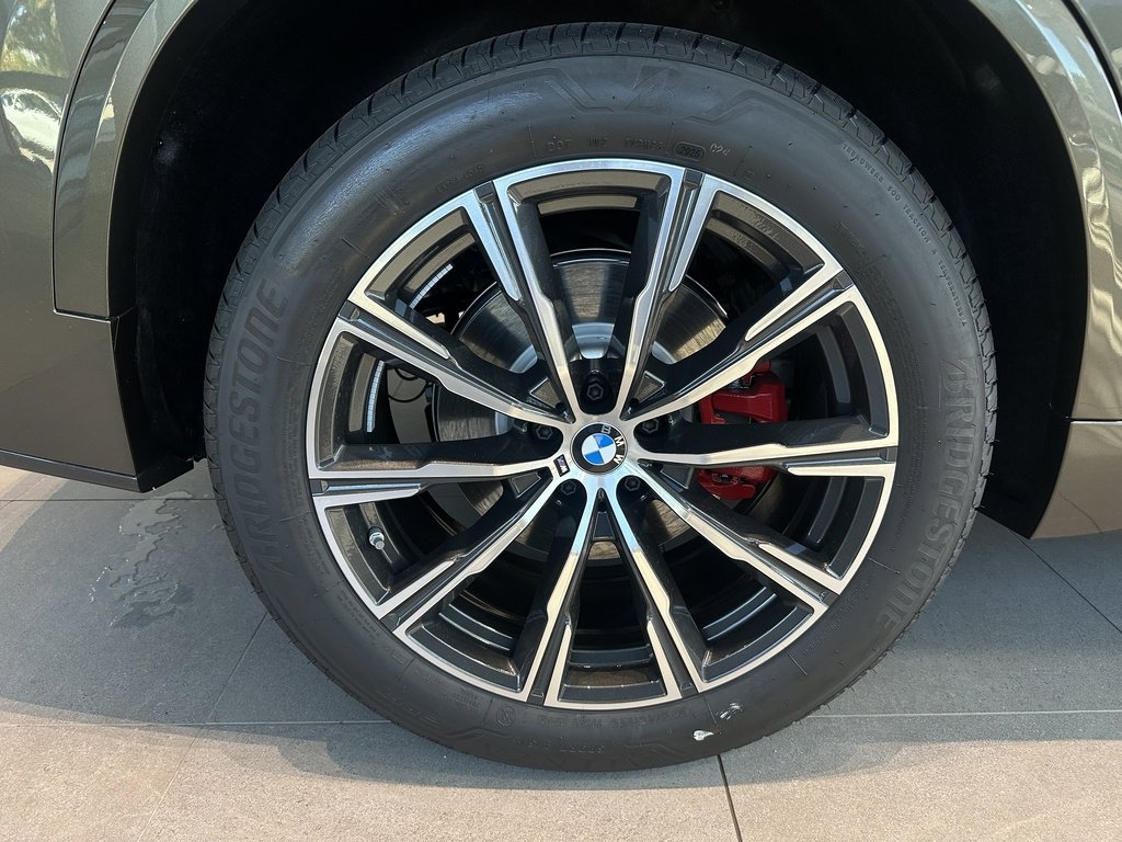 New 2026 BMW X5 xDrive40i w/ M Sport Package image 7