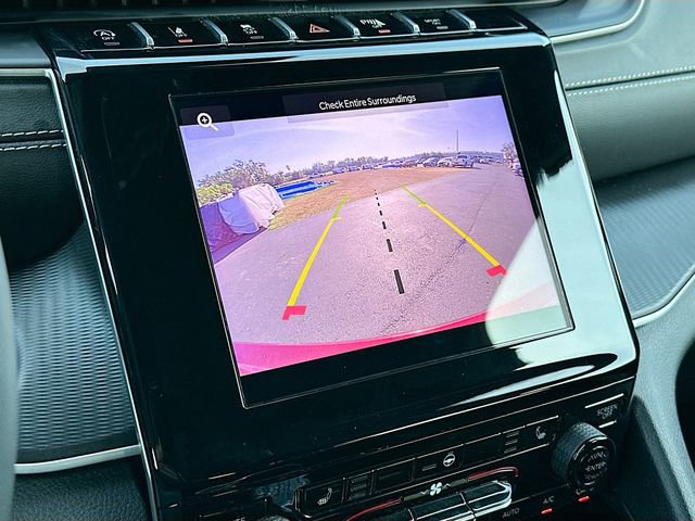 Used 2024 Jeep Grand Cherokee Altitude image 13