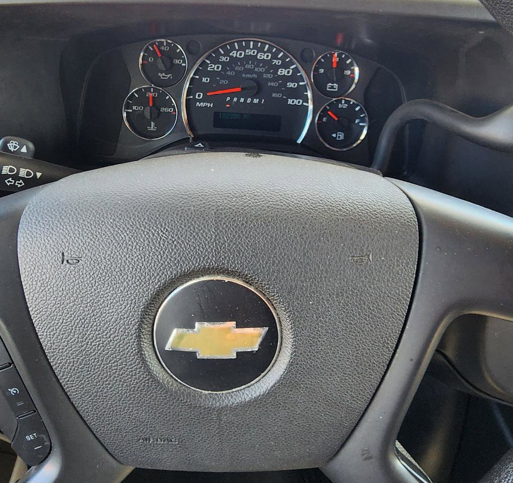 Used 2013 Chevrolet Express 4500 w/ RV Package RWD image 26