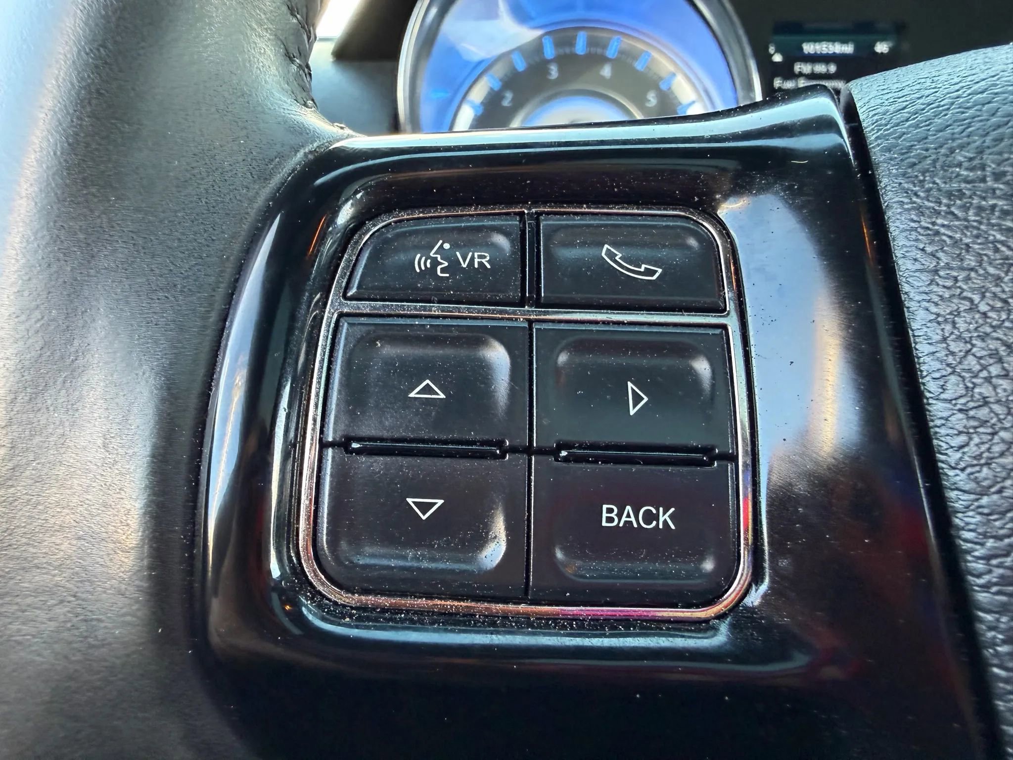 Used 2013 Chrysler 300 S image 33