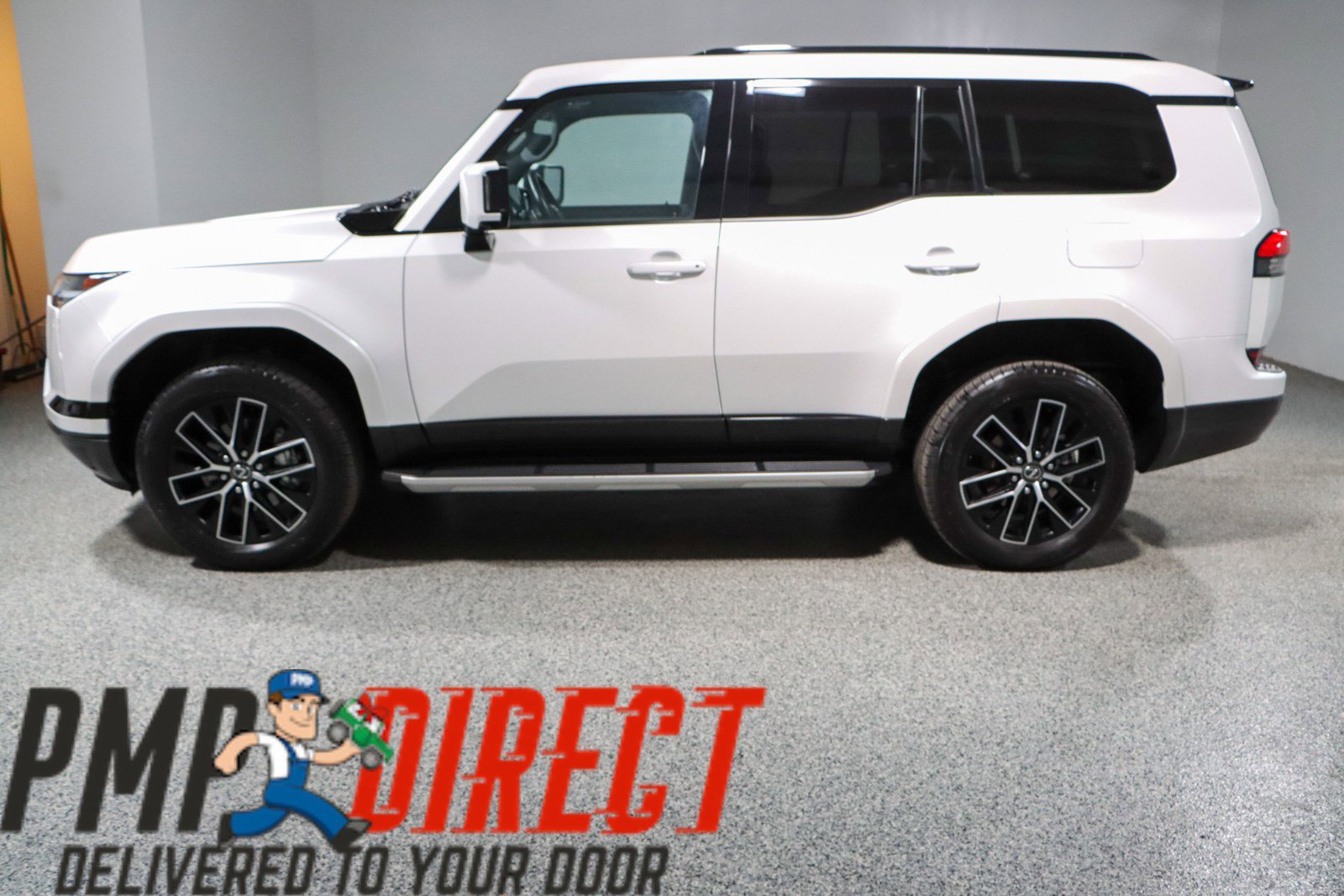 Used 2025 Lexus GX 550 w/ Accessory Package (2T) image 10