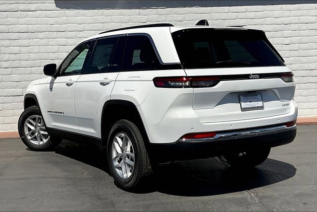 New 2025 Jeep Grand Cherokee Laredo X image 2