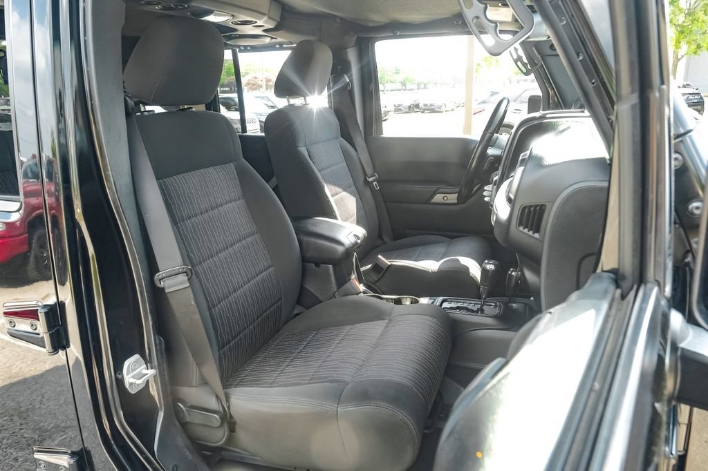Used 2011 Jeep Wrangler Unlimited Sport AWD/4WD image 30