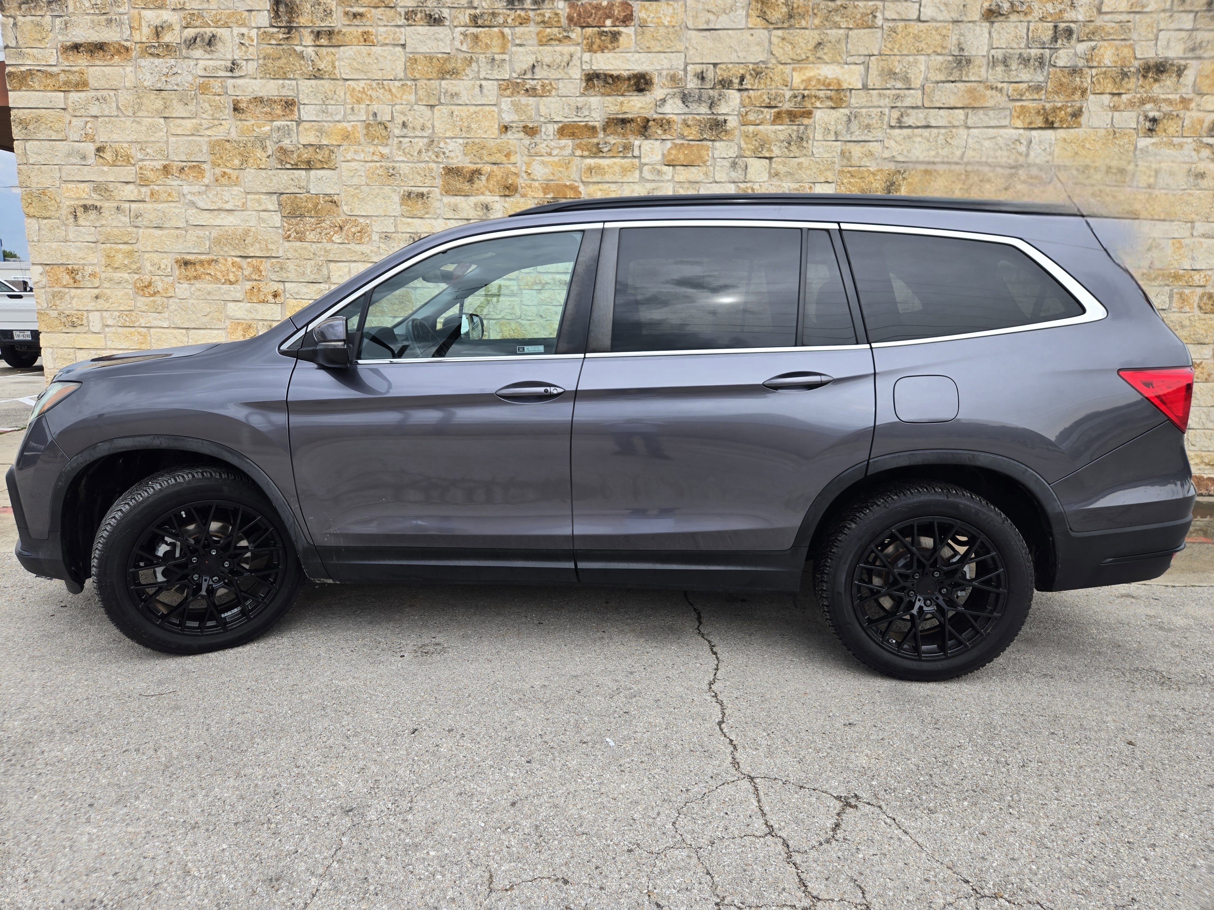 Used 2021 Honda Pilot Special Edition image 1