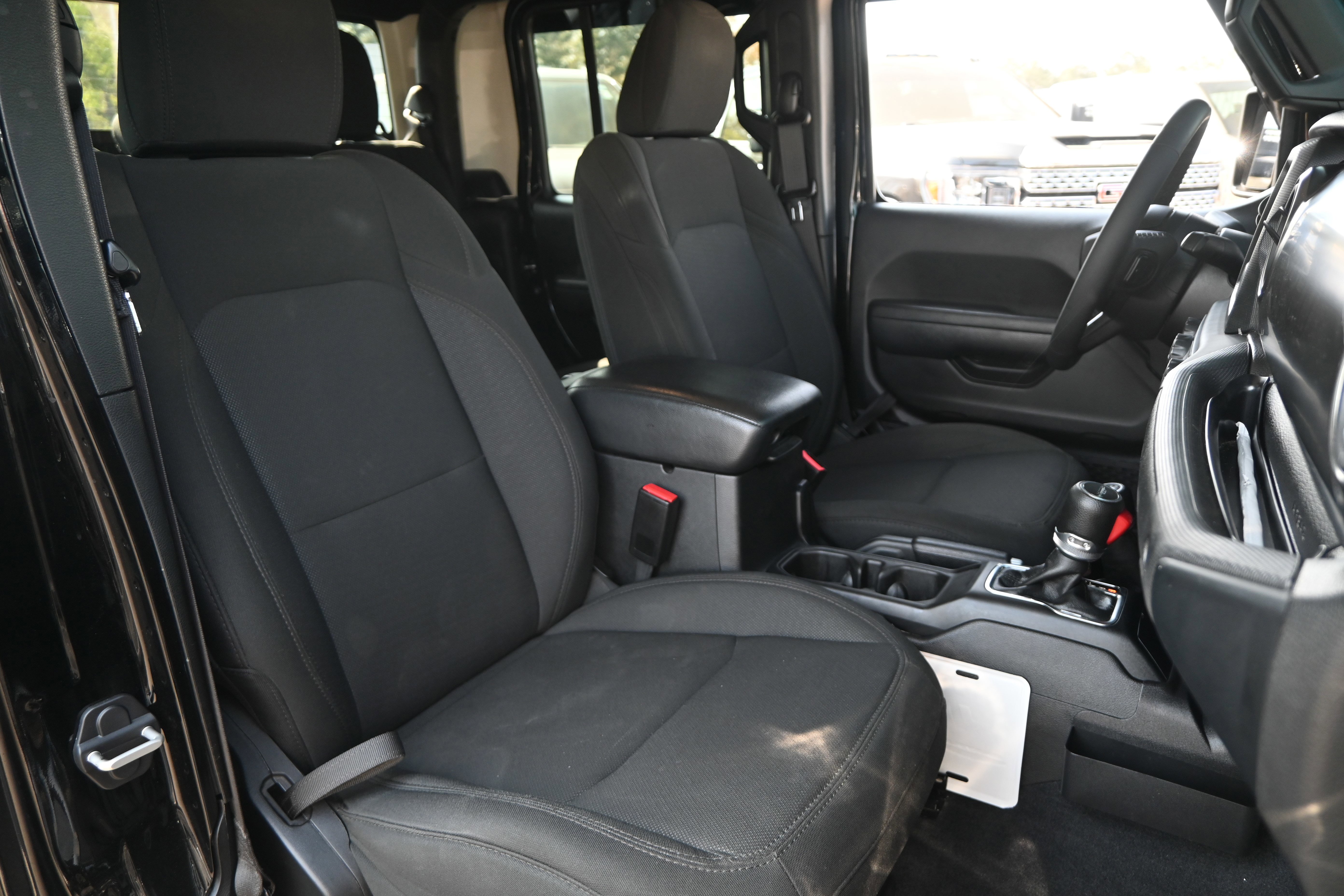 Used 2023 Jeep Gladiator Sport image 17