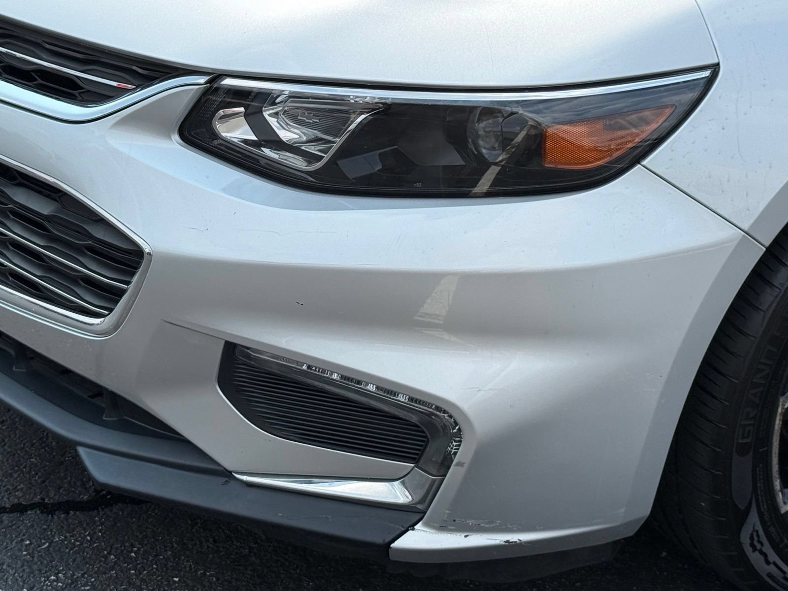Used 2017 Chevrolet Malibu LT FWD image 10