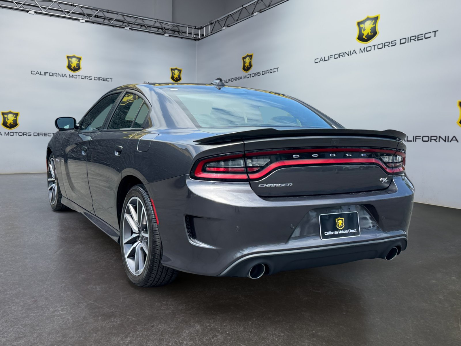 Used 2023 Dodge Charger R/T RWD image 3