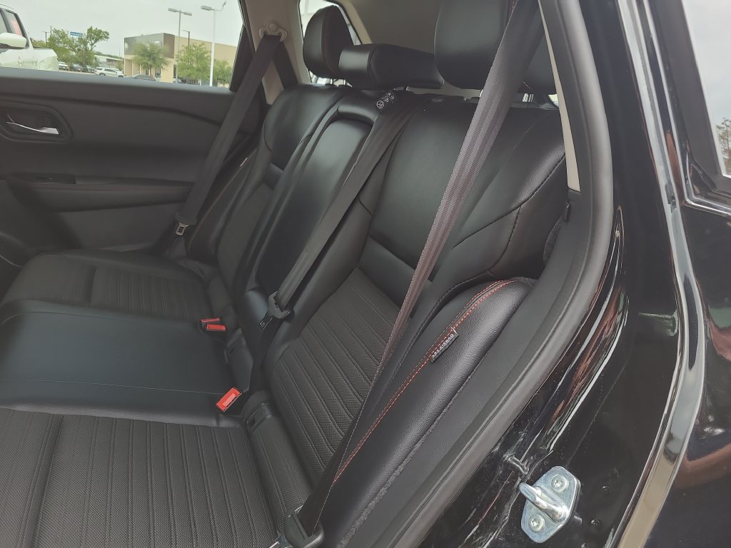 Certified 2025 Nissan Rogue SV AWD/4WD image 19