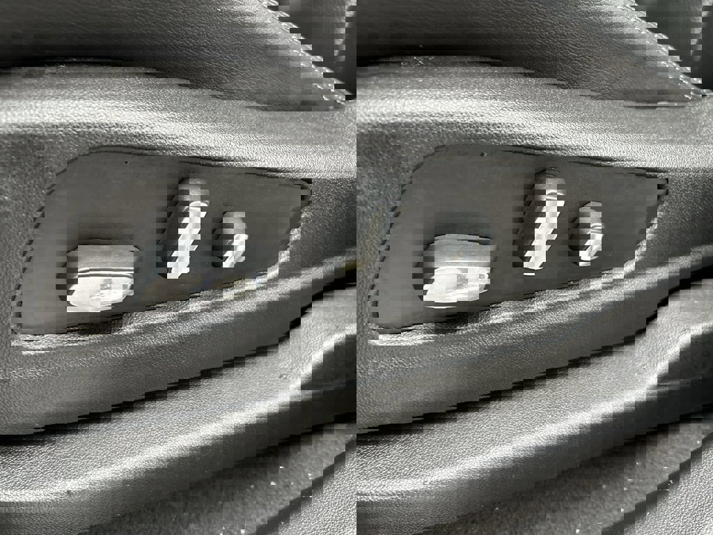 Used 2023 Cadillac XT5 Premium Luxury image 18