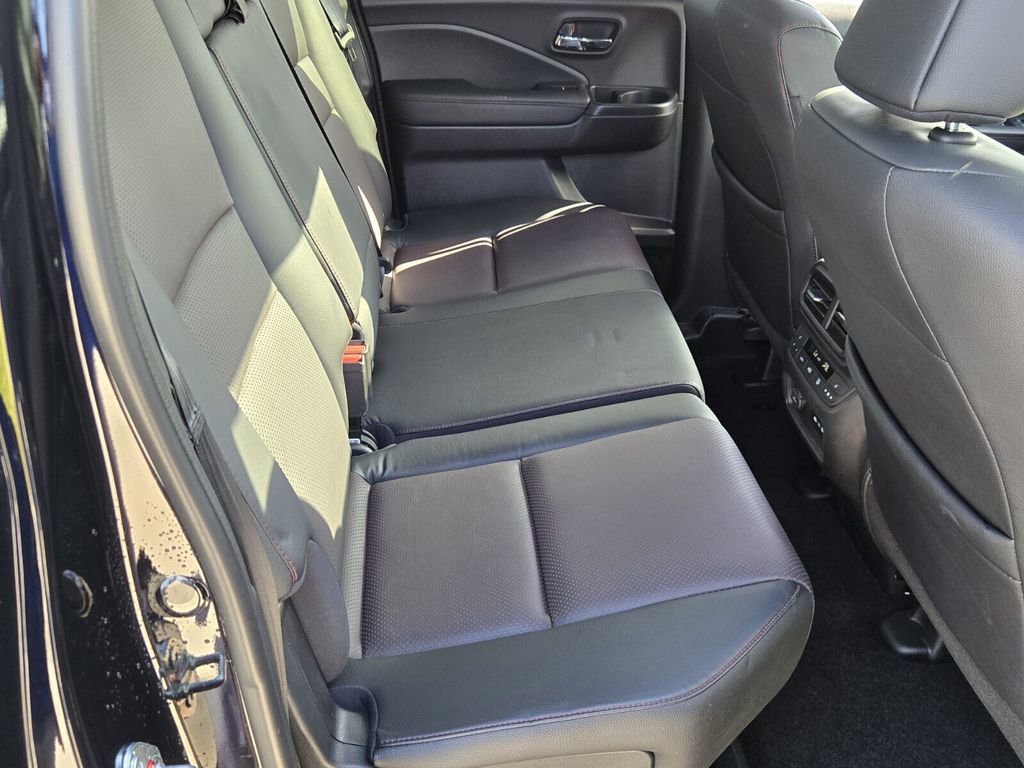 Used 2024 Honda Ridgeline Black Edition image 15