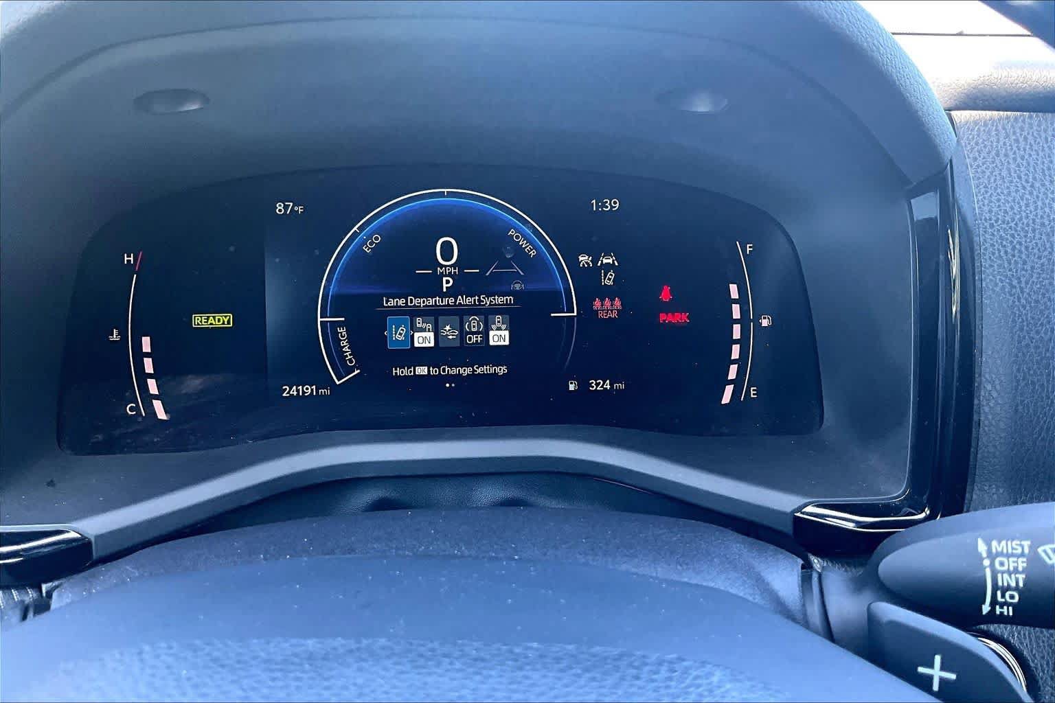 Used 2025 Toyota Camry SE FWD image 25