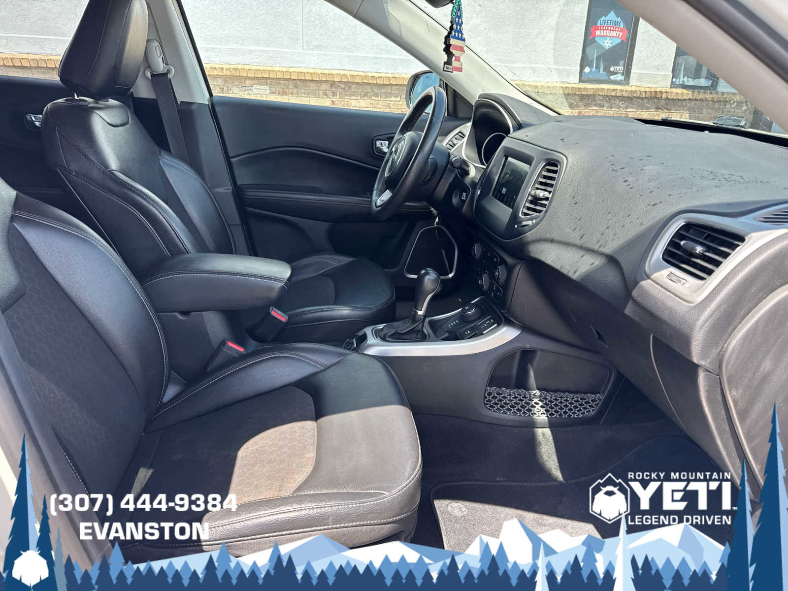 Used 2021 Jeep Compass Latitude AWD/4WD image 11