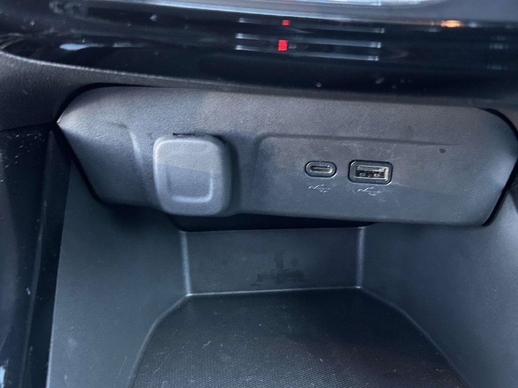 Used 2026 Chevrolet Trax LT FWD image 21