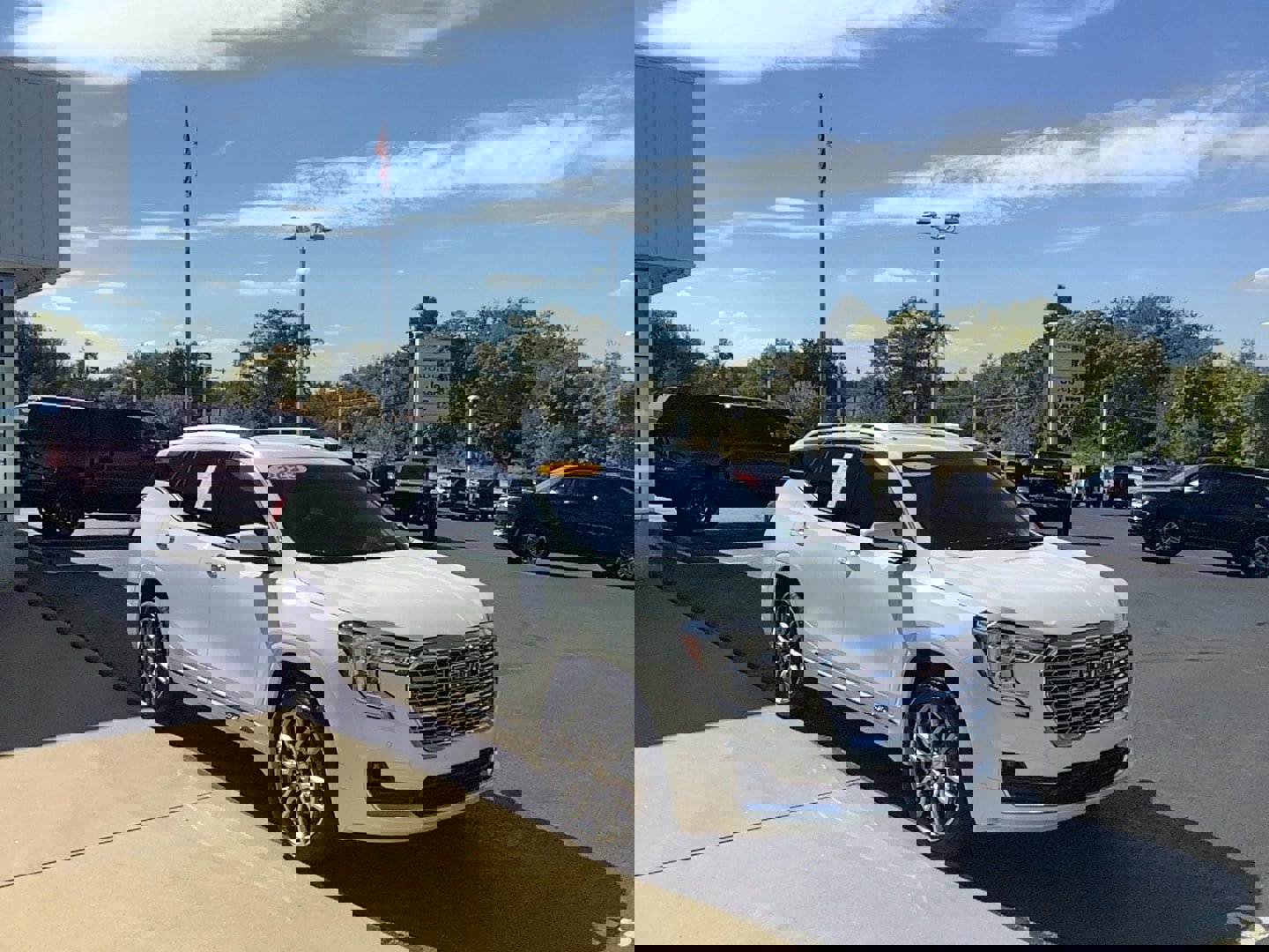 Used 2023 GMC Terrain Denali image 3