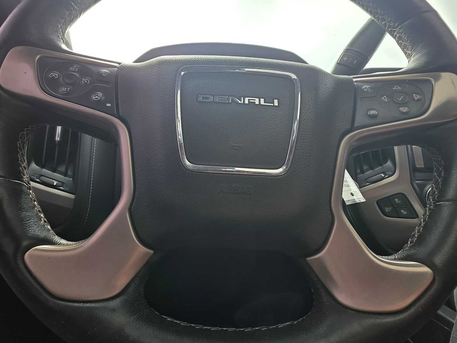 Used 2015 GMC Sierra 2500 Denali w/ Duramax Plus Package AWD/4WD image 23