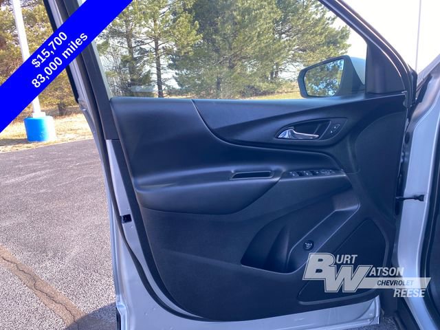 Used 2020 Chevrolet Equinox LT w/ Driver Convenience Package image 12