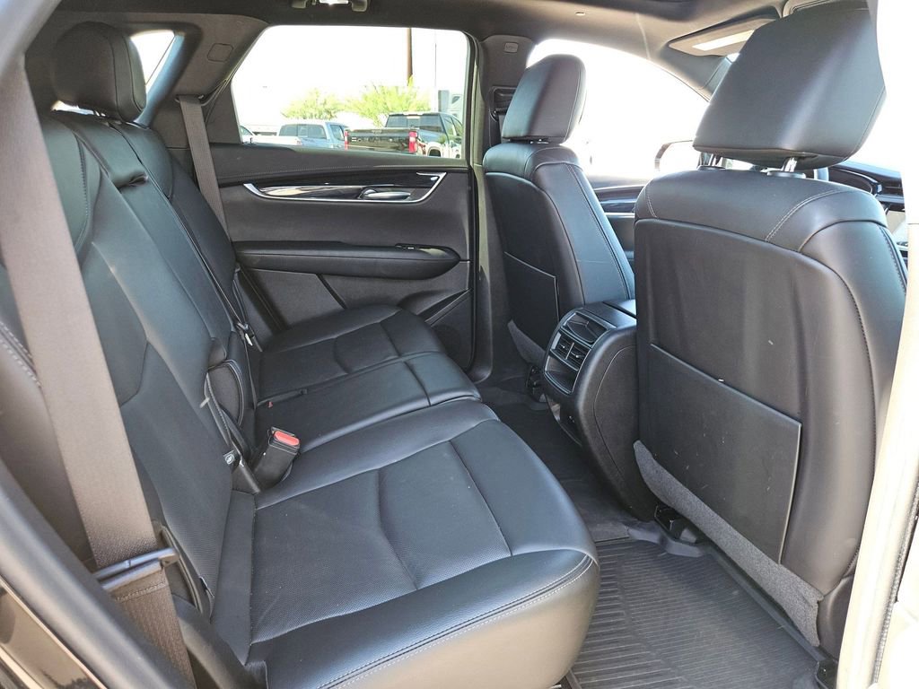 Used 2022 Cadillac XT5 Premium Luxury w/ LPO, Floor Liner Package FWD image 22
