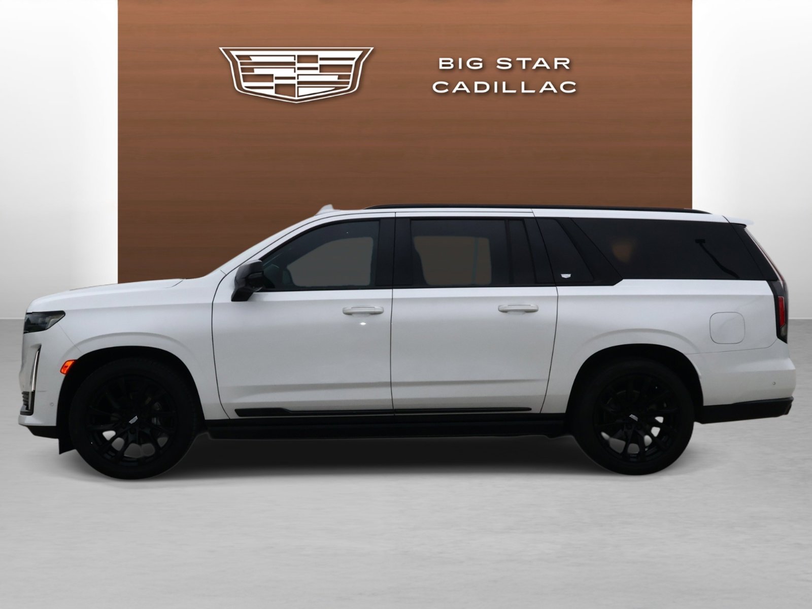 Used 2021 Cadillac Escalade ESV Sport Platinum w/ LPO, ONYX Package AWD/4WD image 2
