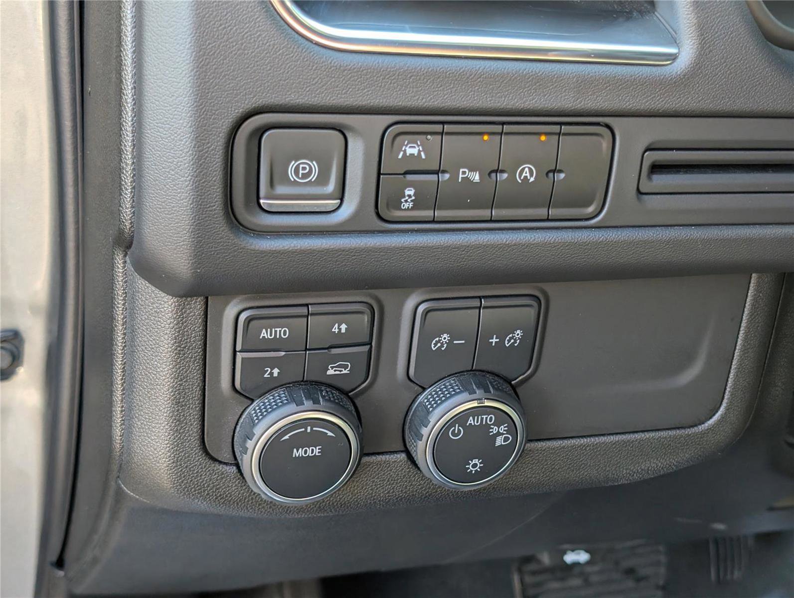 Used 2023 Chevrolet Tahoe RST image 25