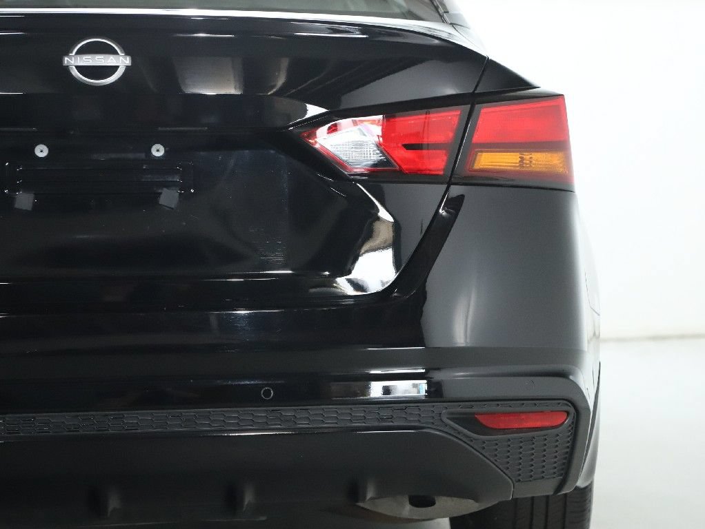 Used 2023 Nissan Altima 2.5 S FWD image 43