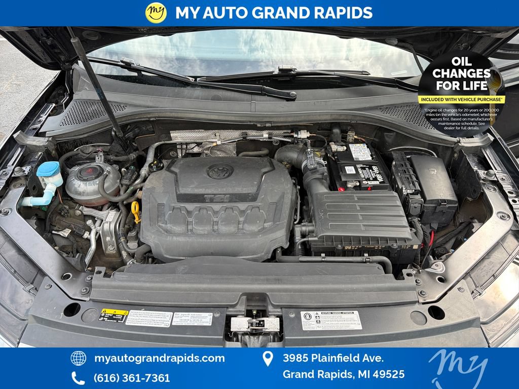 Used 2020 Volkswagen Tiguan SE R-Line w/ 3rd Row Seat Package AWD/4WD image 26