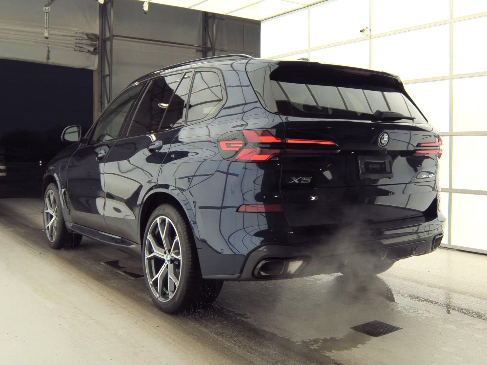 Used 2024 BMW X5 xDrive50e w/ M Sport Package image 3