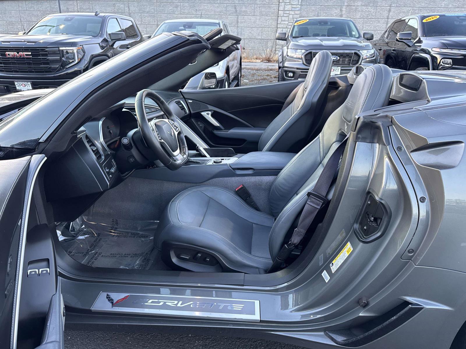 Used 2015 Chevrolet Corvette Z06 w/ 2LZ Preferred Equipment Group image 22