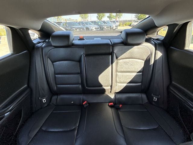 Used 2019 Chevrolet Malibu LT w/ Leather Package FWD image 21