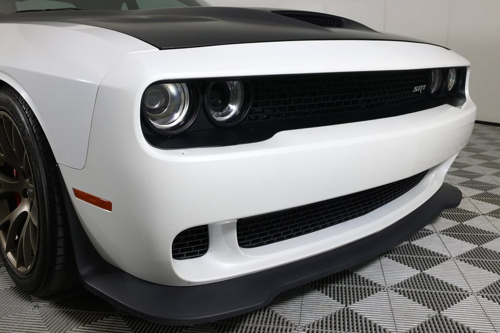 Used 2016 Dodge Challenger SRT Hellcat RWD image 38