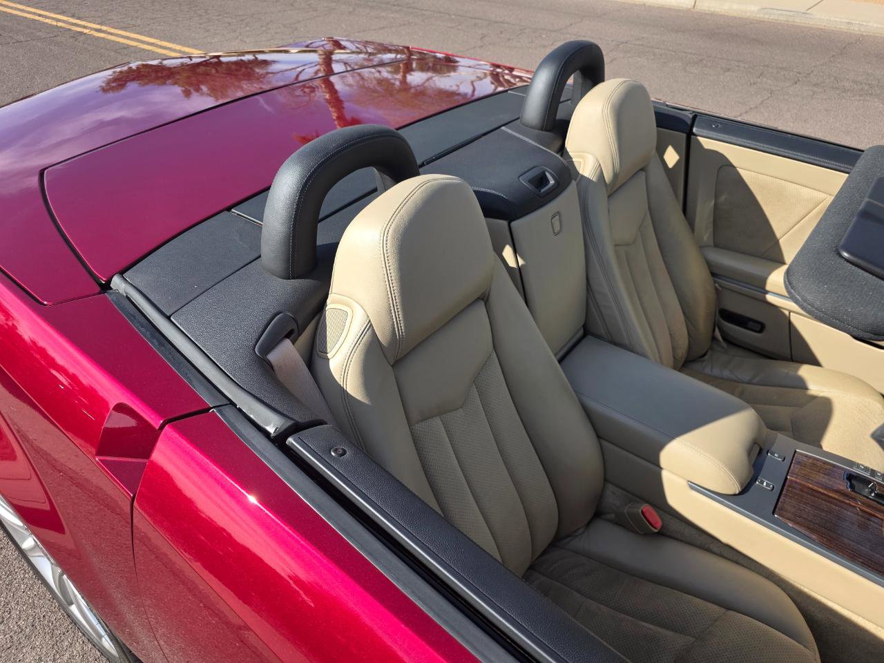 Used 2007 Cadillac XLR V image 36