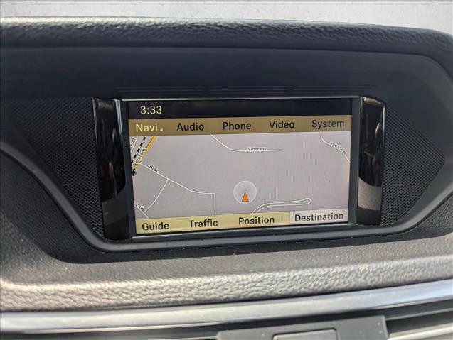 Used 2011 Mercedes-Benz E 350 BlueTEC Sedan image 18