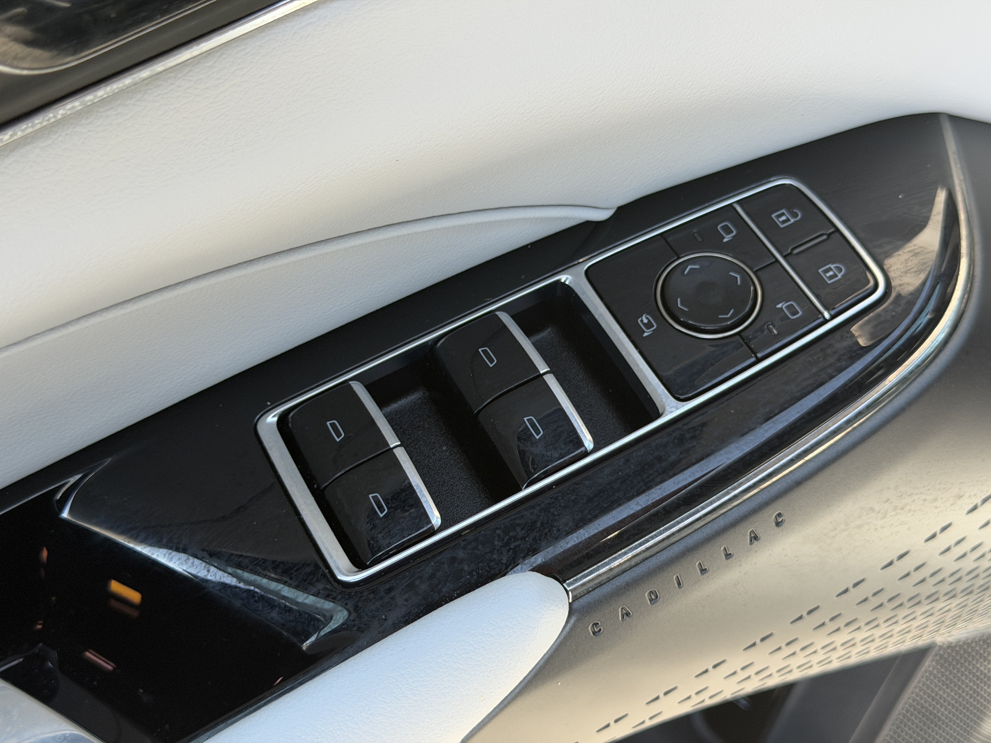 Certified 2024 Cadillac Lyriq Luxury RWD image 20